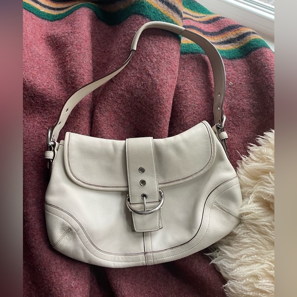 Coach Handbags - COACH 9248 Soho Buckle Bag Bone Ivory Leather beige color medium size y2k